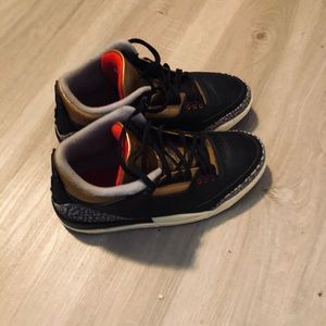 Jordan 3 gold cement , size 8.5
